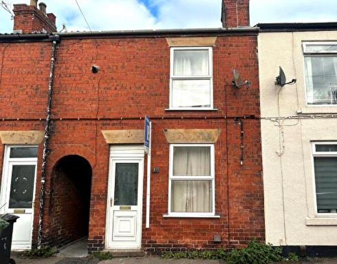 2 Bedroom House To Rent In Mountcastle Street, Chesterfield, S41