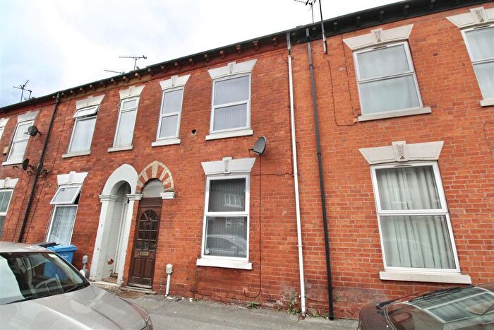 3 Bedroom Terraced House To Rent In Middleton Street, Hull, HU3