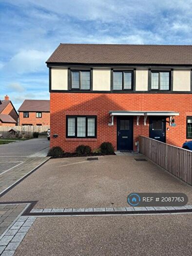 3 Bedroom Semi-Detached House To Rent In Hurlston Place, Somerford, Congleton, CW12