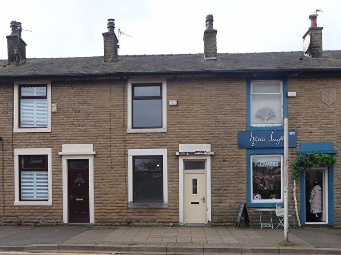 2 Bedroom Terraced House To Rent In Oldham Road, Rochdale, OL11