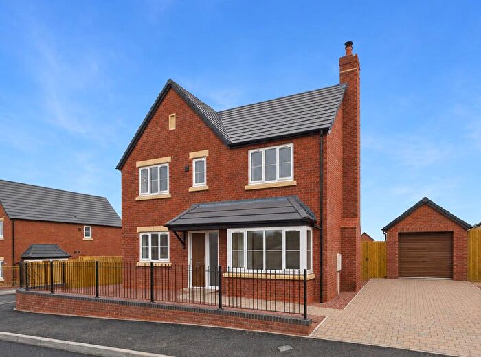 3 Bedroom Detached House For Sale In Kingfisher Way, Morda, SY10