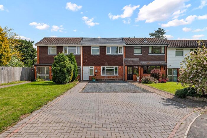 3 Bedroom Terraced House For Sale In Brook End Drive, Henley-in-Arden, Warwickshire, B95