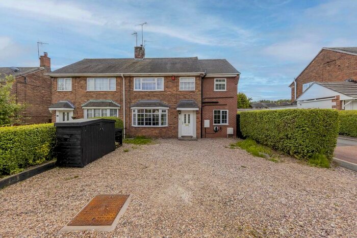 4 Bedroom Semi-Detached House To Rent In Ridgway Drive, Blythe Bridge, Stoke On Trent, ST11