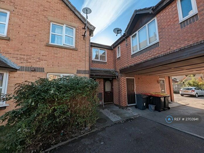 2 Bedroom Flat To Rent In Duddon Close, Morecambe, LA3