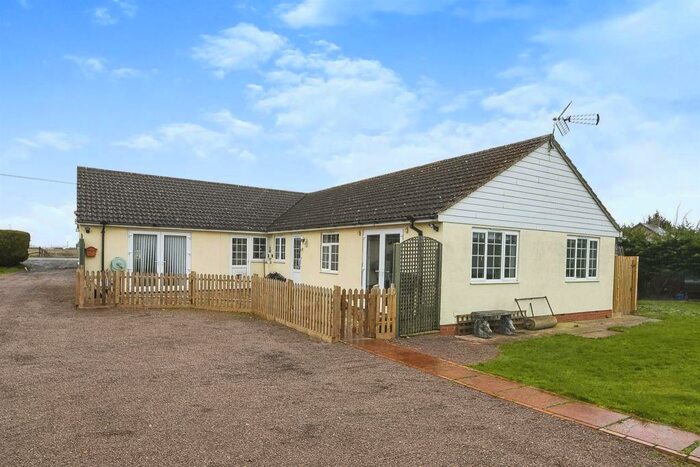 6 Bedroom Detached Bungalow For Sale In Ferry Bank, Southery, Downham Market, PE38