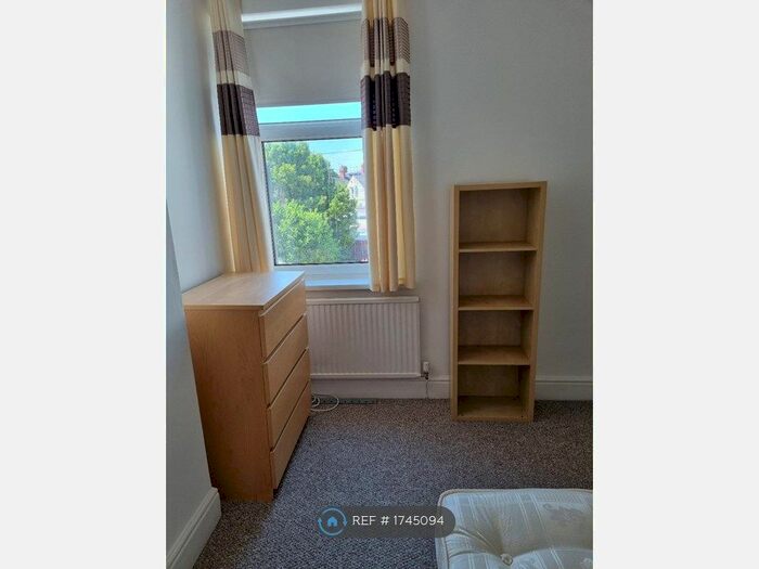 4 Bedroom Terraced House To Rent In Heathfield Rd, Cardiff, CF14