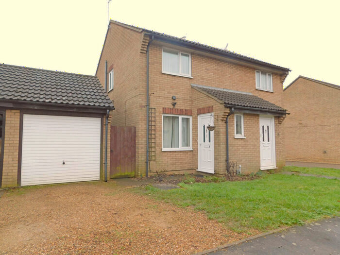 2 Bedroom Semi-Detached House To Rent In Nayland Rd, Felixstowe, IP11