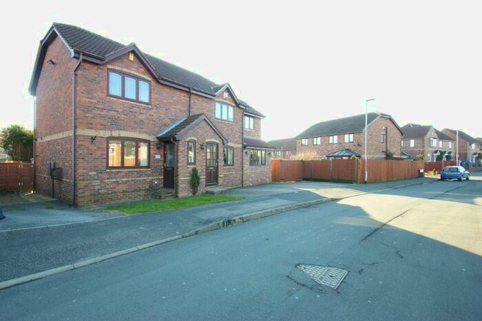 2 Bedroom Semi-Detached House To Rent In Field End Road, Halton, Leeds, LS15