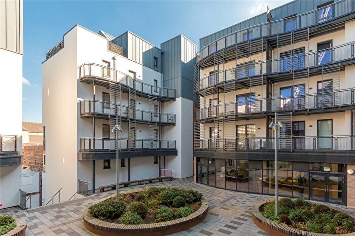 2 Bedroom Flat For Sale In Shoemakers Square, Edinburgh, Midlothian, EH8