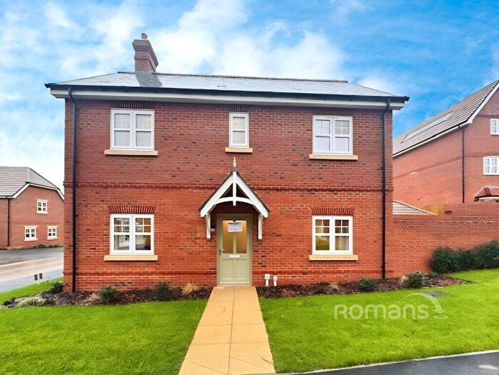 3 Bedroom Detached House To Rent In Oakdale Road, Maidenhead, Berkshire, SL6