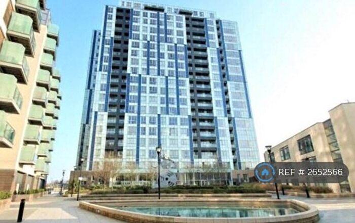 2 Bedroom Flat To Rent In Cranstone Lodge, Hemel Hempstead, HP1