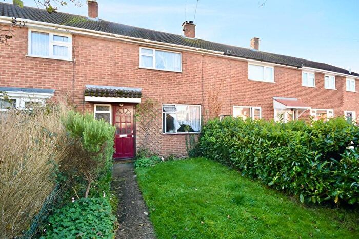 3 Bedroom Terraced House For Sale In Highfield Road, Leighton Buzzard, LU7