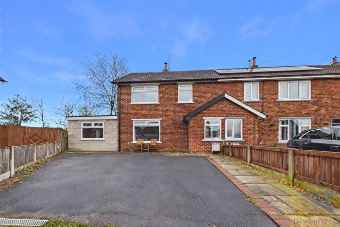 3 Bedroom End Terrace House For Sale In Meadow Close, Clifton, PR4