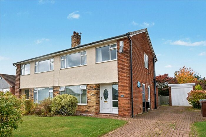 3 Bedroom Semi-Detached House For Sale In Lindsay Road, Garforth, Leeds, West Yorkshire, LS25