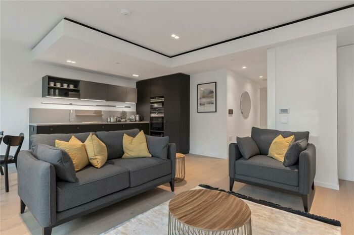 2 Bedroom Apartment To Rent In Bartholomew Close, London, EC1A