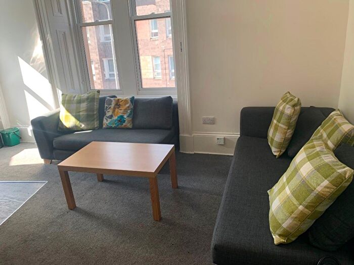 3 Bedroom Flat To Rent In Perth Road, West End, Dundee, DD1