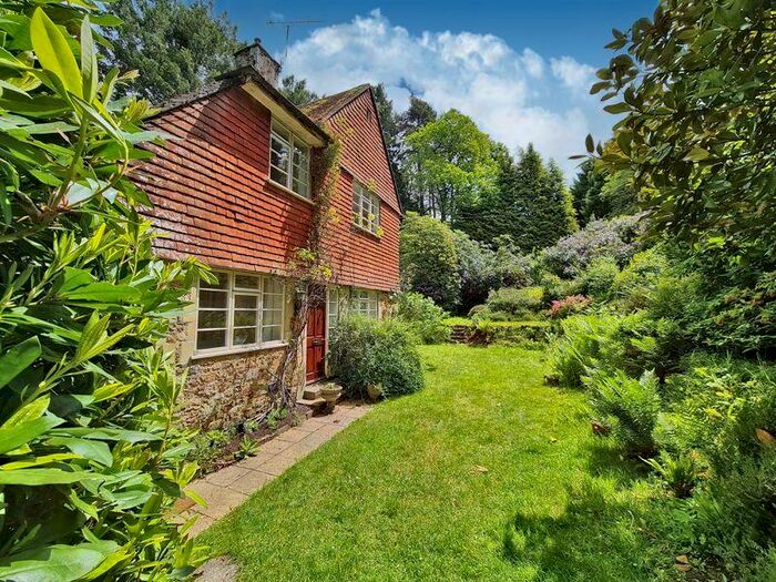 3 Bedroom Detached House To Rent In Hill Brow, Liss, GU33