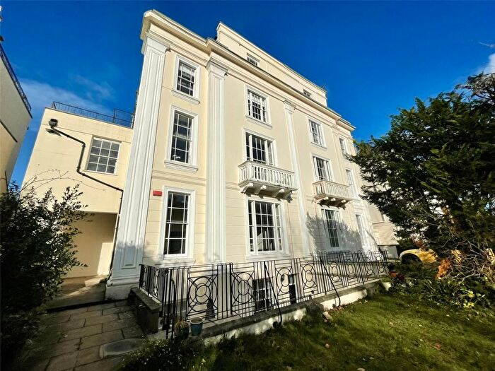 1 Bedroom Apartment To Rent In Clifton, Oakfield Road, BS8