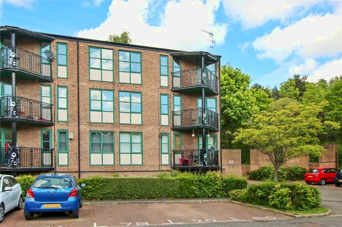 2 Bedroom Flat To Rent In Lumley Close, Washington, Tyne And Wear, NE38