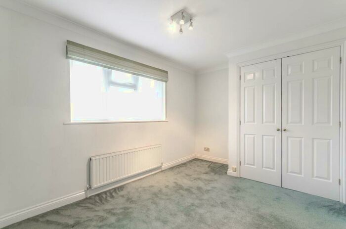 2 Bedroom End Of Terrace House To Rent In Fernhill Street, Docklands, London, E16