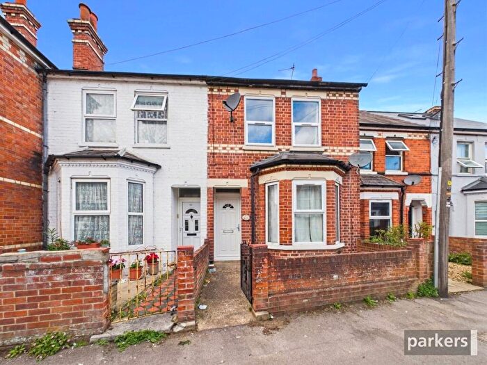 3 Bedroom Terraced House To Rent In Salisbury Road, Reading, Berkshire, RG30