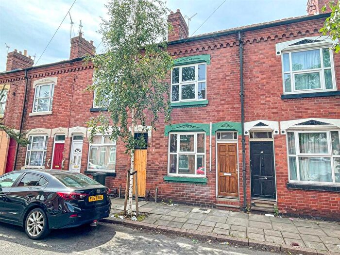 3 Bedroom Terraced House For Sale In Hamilton Street, Leicester, LE2