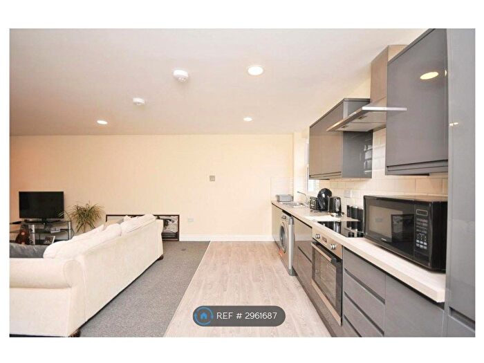 1 Bedroom Flat To Rent In High Street, Chislehurst, BR7