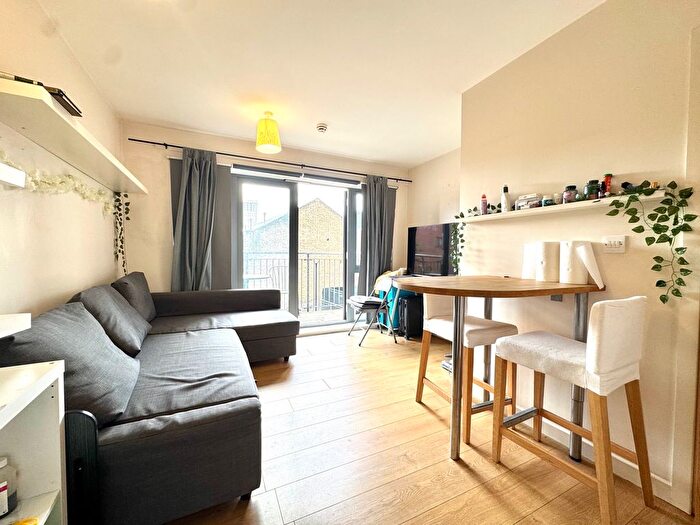 1 Bedroom Flat To Rent In Thomas Fyre Drive, London, E3