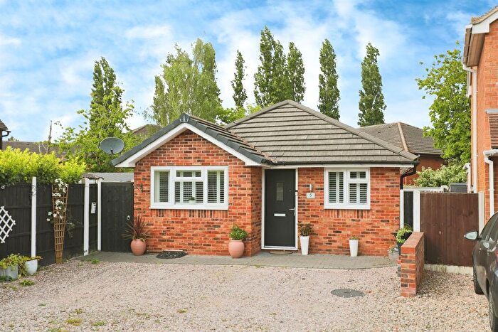 2 Bedroom Detached Bungalow For Sale In Spetchley Road, Worcester, WR5