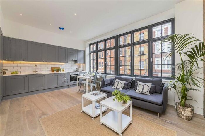 2 Bedroom Flat To Rent In Great Titchfield Street, London, W1W