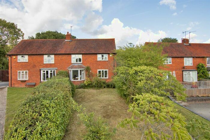 4 Bedroom Semi-Detached House For Sale In Carters Hill, Underriver, Sevenoaks, TN15