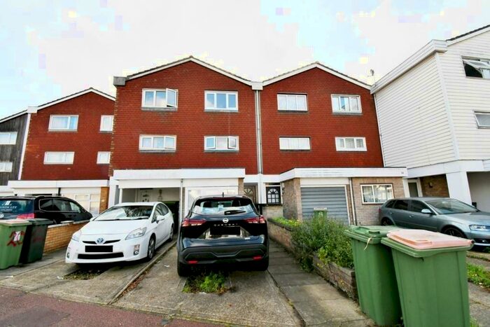 4 Bedroom Terraced House To Rent In Devenay Road, London, E15