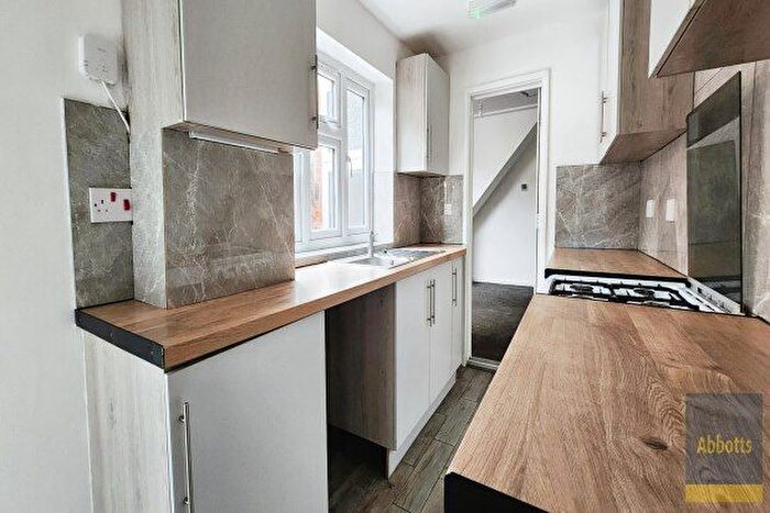 4 Bedroom End Of Terrace House To Rent In New Park Street, Colchester, CO1