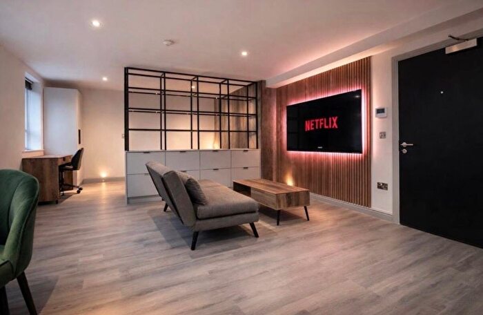 Studio To Rent In Tankerville Place, Jesmond, Newcastle, NE2