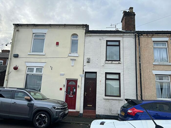 Town House To Rent In Livingstone Street, Stoke-On-Trent, ST6