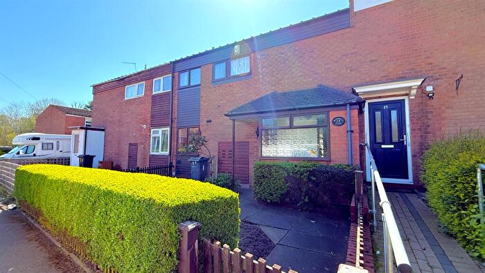 3 Bedroom Terraced House For Sale In Water Mill Close, Selly Oak, Birmingham, B29