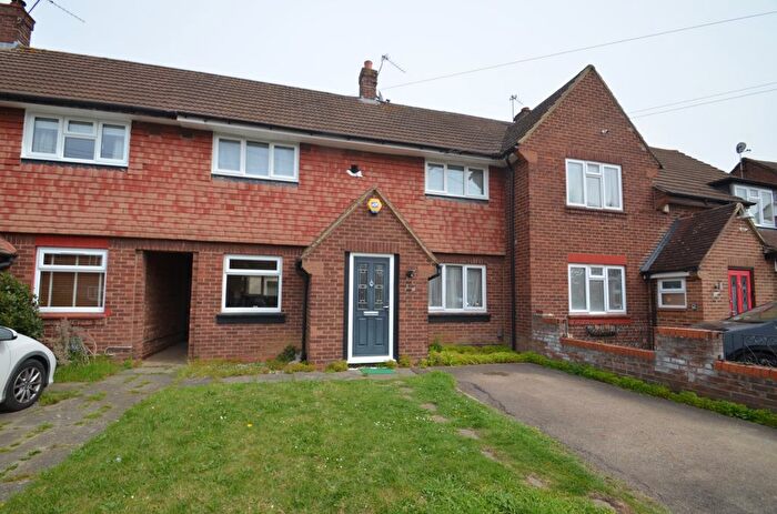 2 Bedroom Terraced House To Rent In Gloucester Crescent, Staines-Upon-Thames, TW18