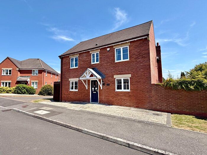 4 Bedroom Detached House For Sale In Poplar Drive, Yeovil, Somerset, BA21