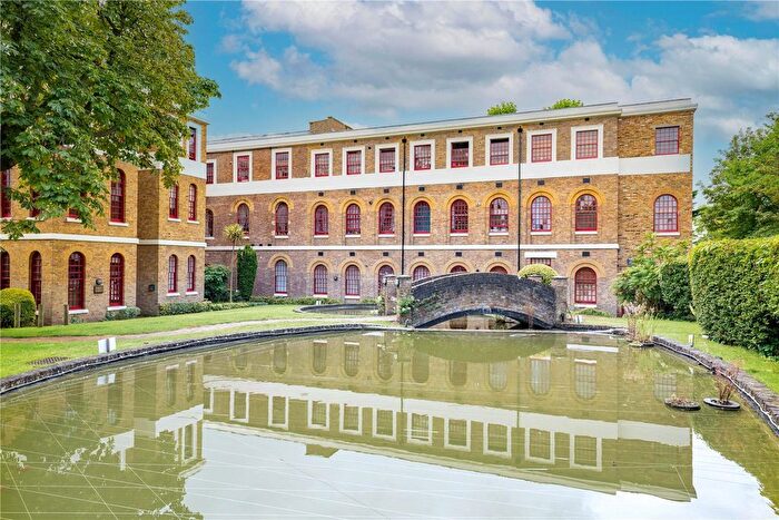 1 Bedroom Flat To Rent In West Park Road, Southall, UB2