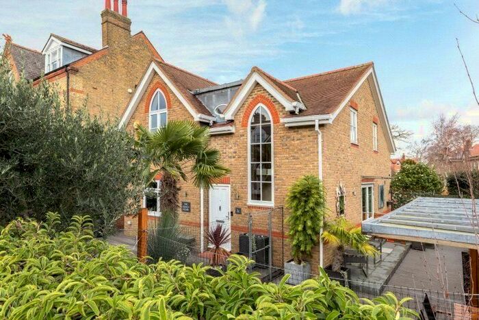 4 Bedroom Detached House To Rent In Dryburgh Road, London, SW15