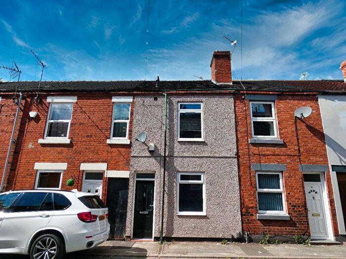 3 Bedroom Terraced House To Rent In Heath Street, Newcastle-Under-Lyme, ST5