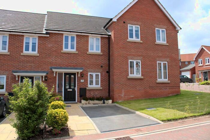 2 Bedroom Town House For Sale In Meadow Drive, Malton, YO17