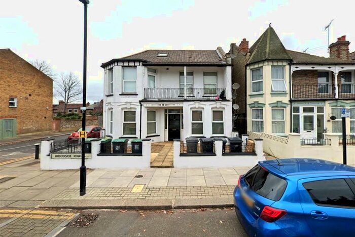 Apartment To Rent In Woodside Road, Wood Green, Haringey, London, N22