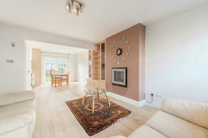 4 Bedroom Terraced House To Rent In Bouverie Road, West Harrow, Harrow, HA1