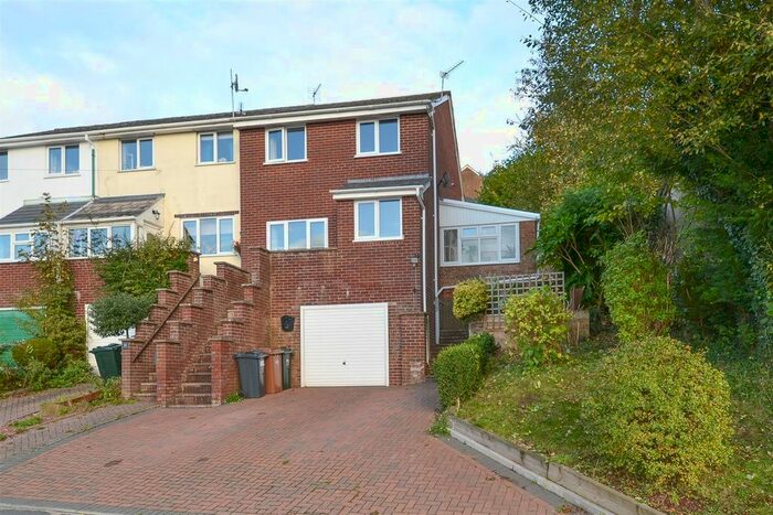 3 Bedroom Semi-Detached House For Sale In Lower Road, Malvern, WR14