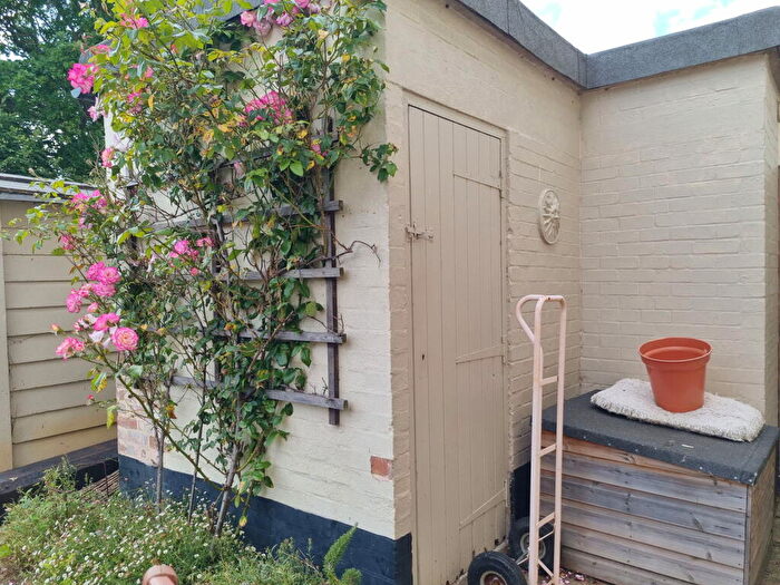 1 Bedroom Flat For Sale In Huntingfield, Halesworth, Suffolk, IP19