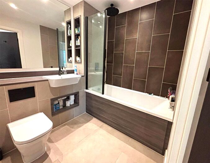 2 Bedroom Apartment To Rent In The Barker, Snow Hill Wharf, Shadwell Street, Birmingham, B4