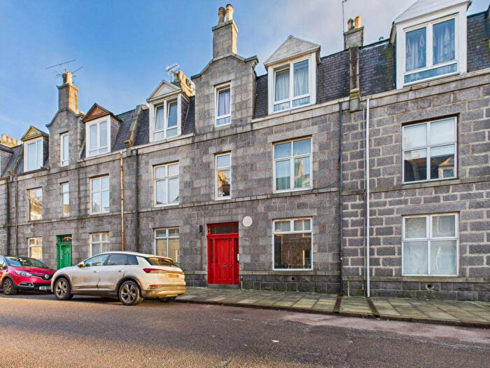 1 Bedroom Flat For Sale In Elmbank Road, Aberdeen, AB24