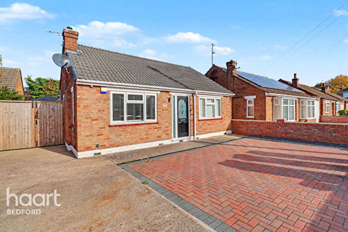 2 Bedroom Detached Bungalow For Sale In Garnith Close, Bedford, MK42
