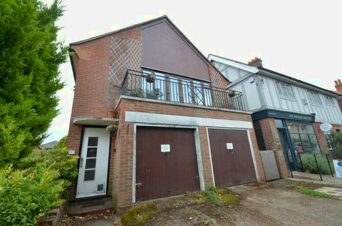 3 Bedroom Maisonette To Rent In Walton Street, Tadworth, Surrey, KT20